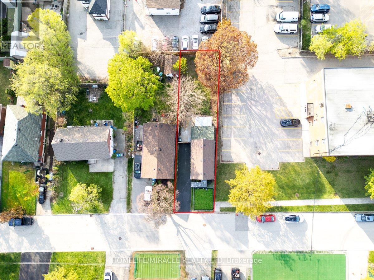 195 Randi Road, Mississauga, Ontario  L5A 1V6 - Photo 39 - W12801796