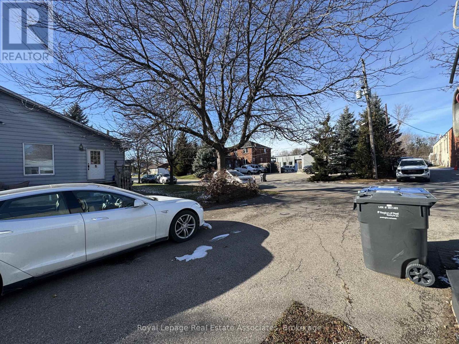 #rear - 1089 Seneca Avenue, Mississauga (Port Credit), Ontario  L5G 3X4 - Photo 14 - W12801800