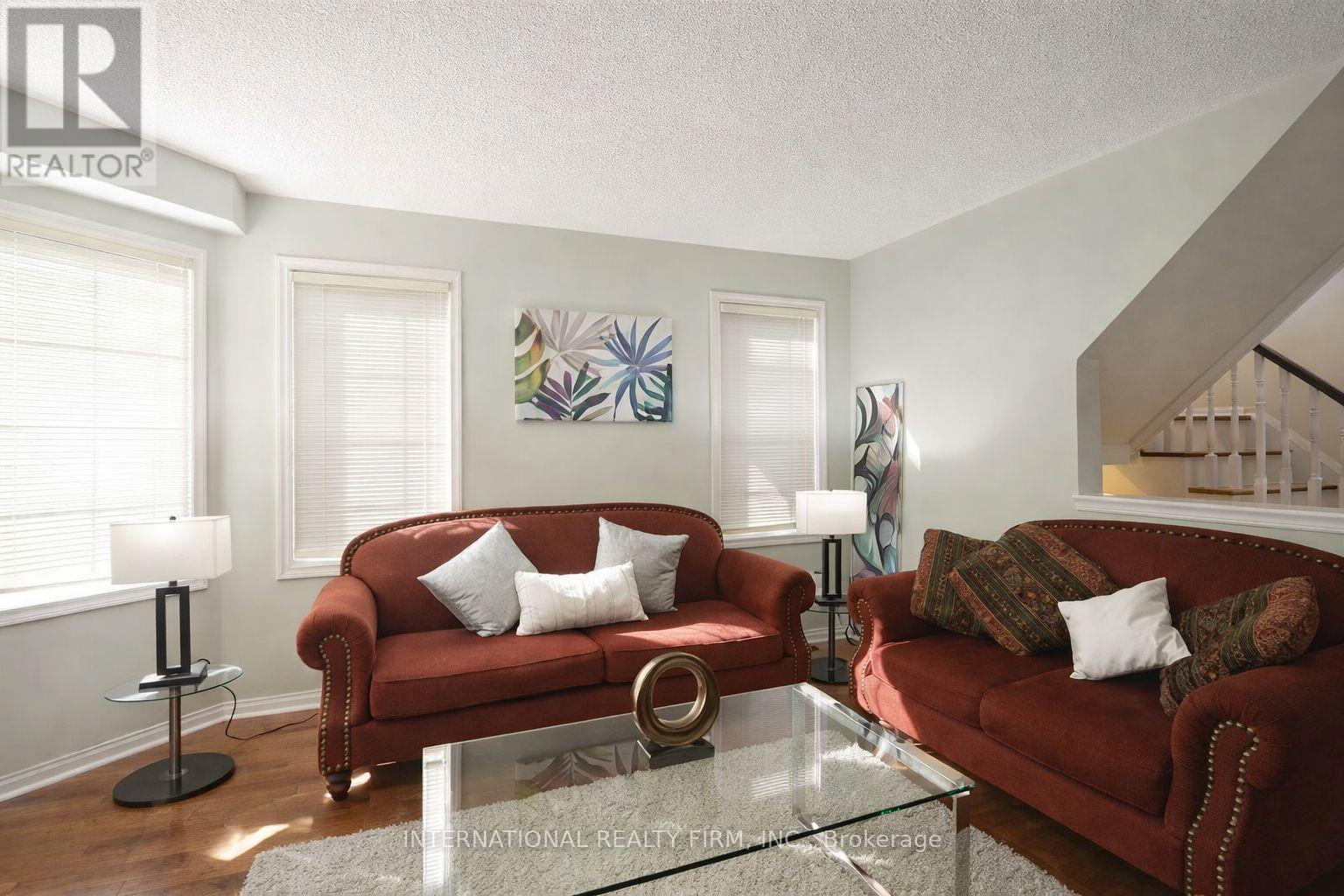 M & U - 3259 High Springs Crescent N, Mississauga, Ontario  L5B 4G7 - Photo 4 - W12801804