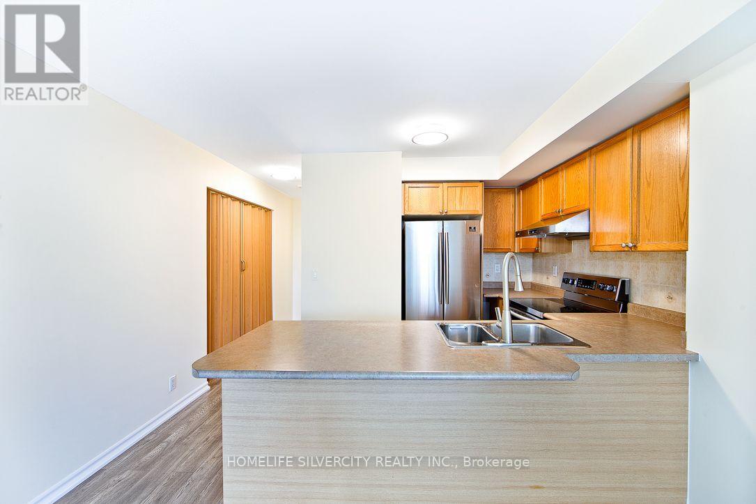 412 - 1 Elm Street S, Mississauga, Ontario  L5B 4M1 - Photo 13 - W12801818