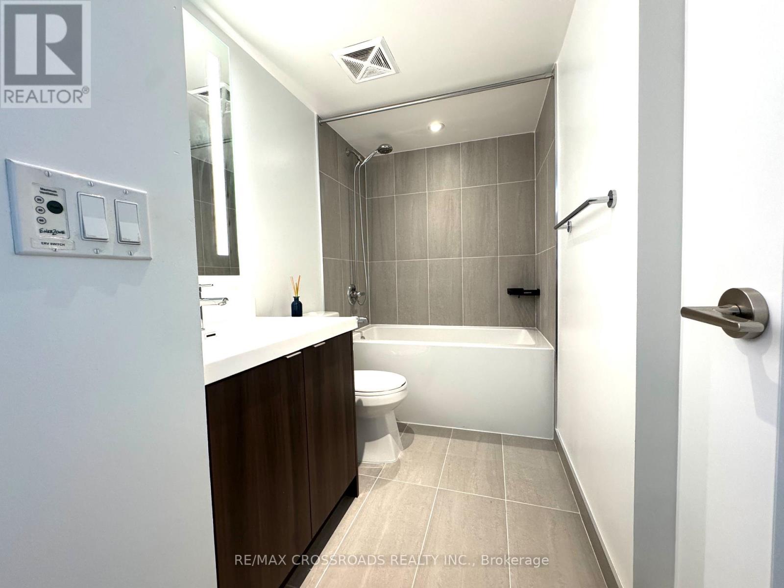 2932 - 5 Mabelle Avenue, Toronto, Ontario  M9A 0C8 - Photo 19 - W12801824