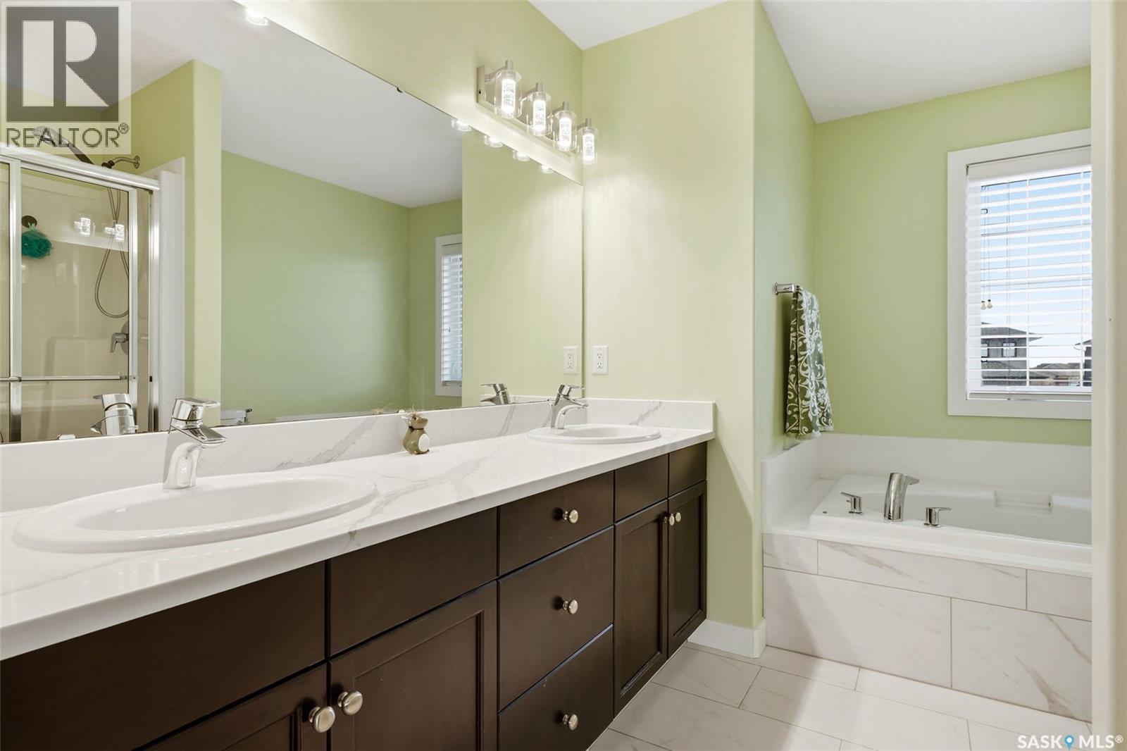 3809 Goldfinch Way, Regina, Saskatchewan  S4V 1S4 - Photo 25 - SK028859