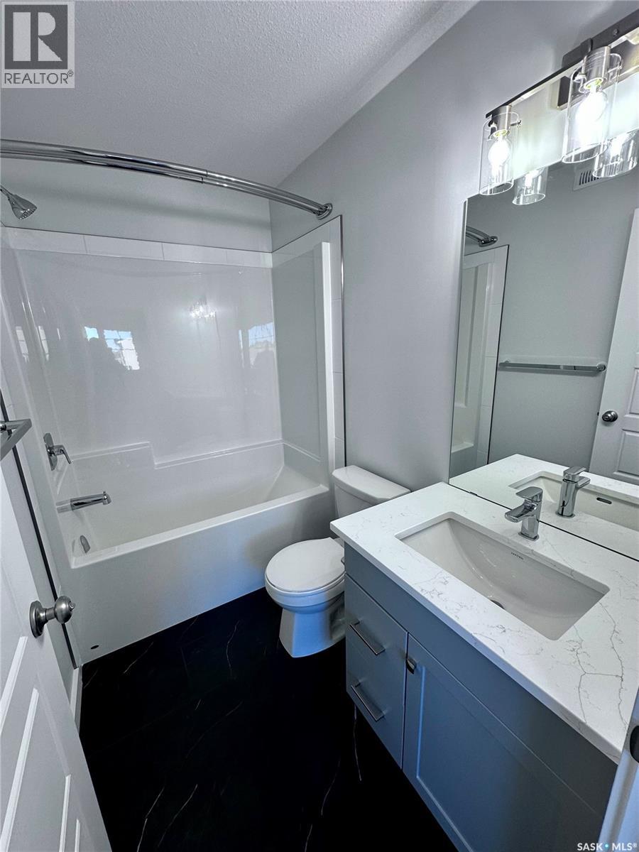 5453 Buckingham Drive E, Regina, Saskatchewan  S4V 4B5 - Photo 16 - SK028818