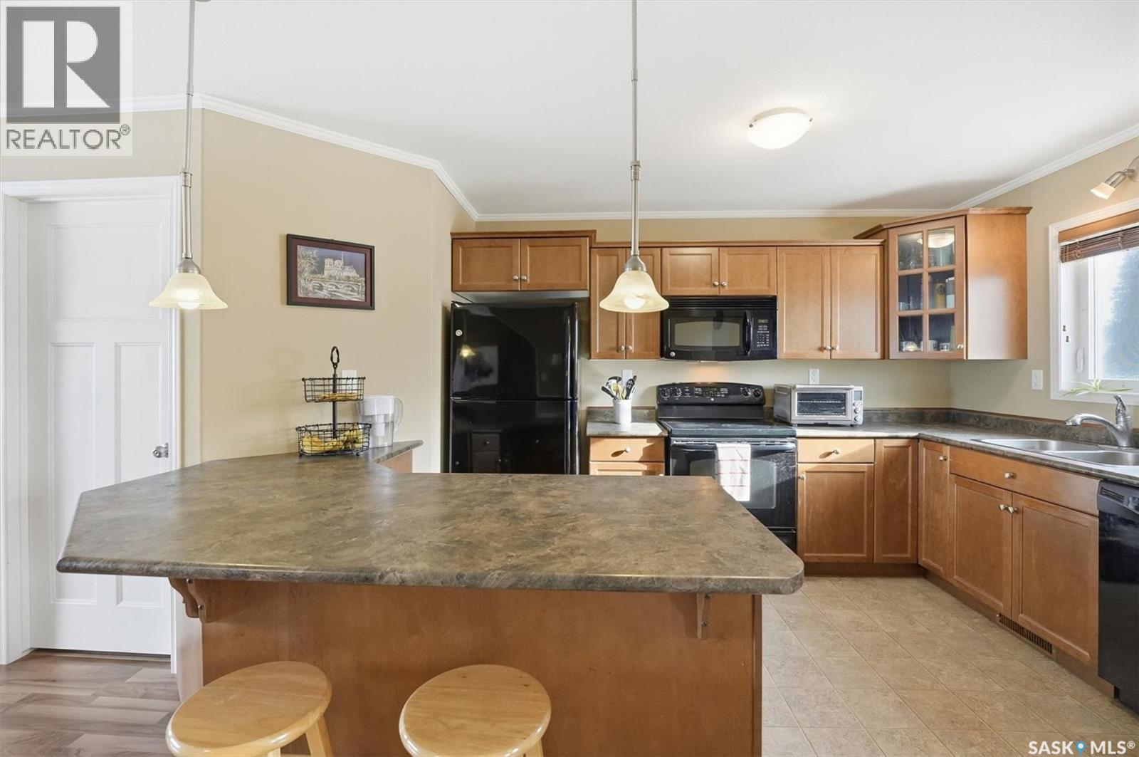 806 1022 Hampton Circle, Saskatoon, Saskatchewan  S7R 0K3 - Photo 4 - SK028790