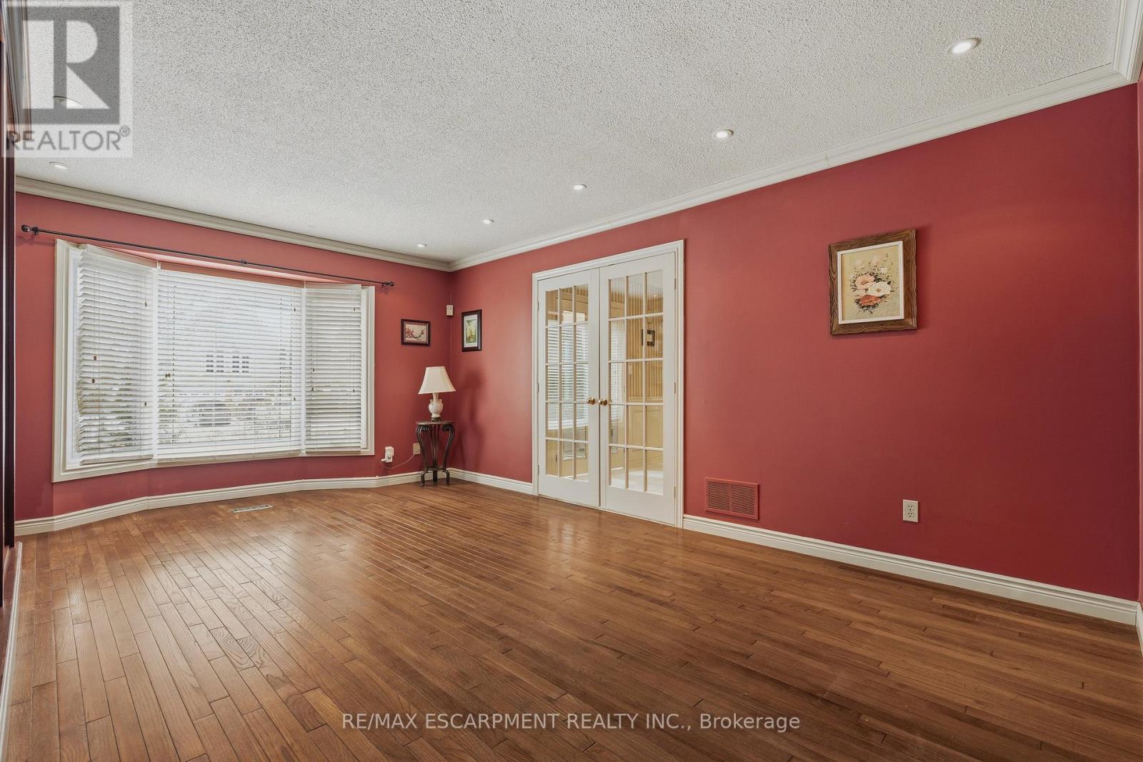 141 Garden Avenue, Hamilton, Ontario  L9G 4V9 - Photo 6 - X12801562