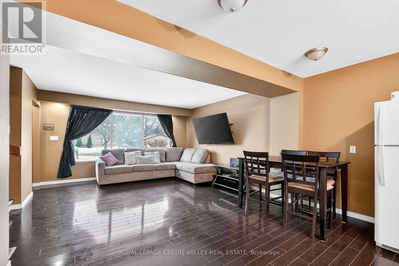 20 Nottingham Court, Welland, Ontario  L3C 5X5 - Photo 7 - X12801580