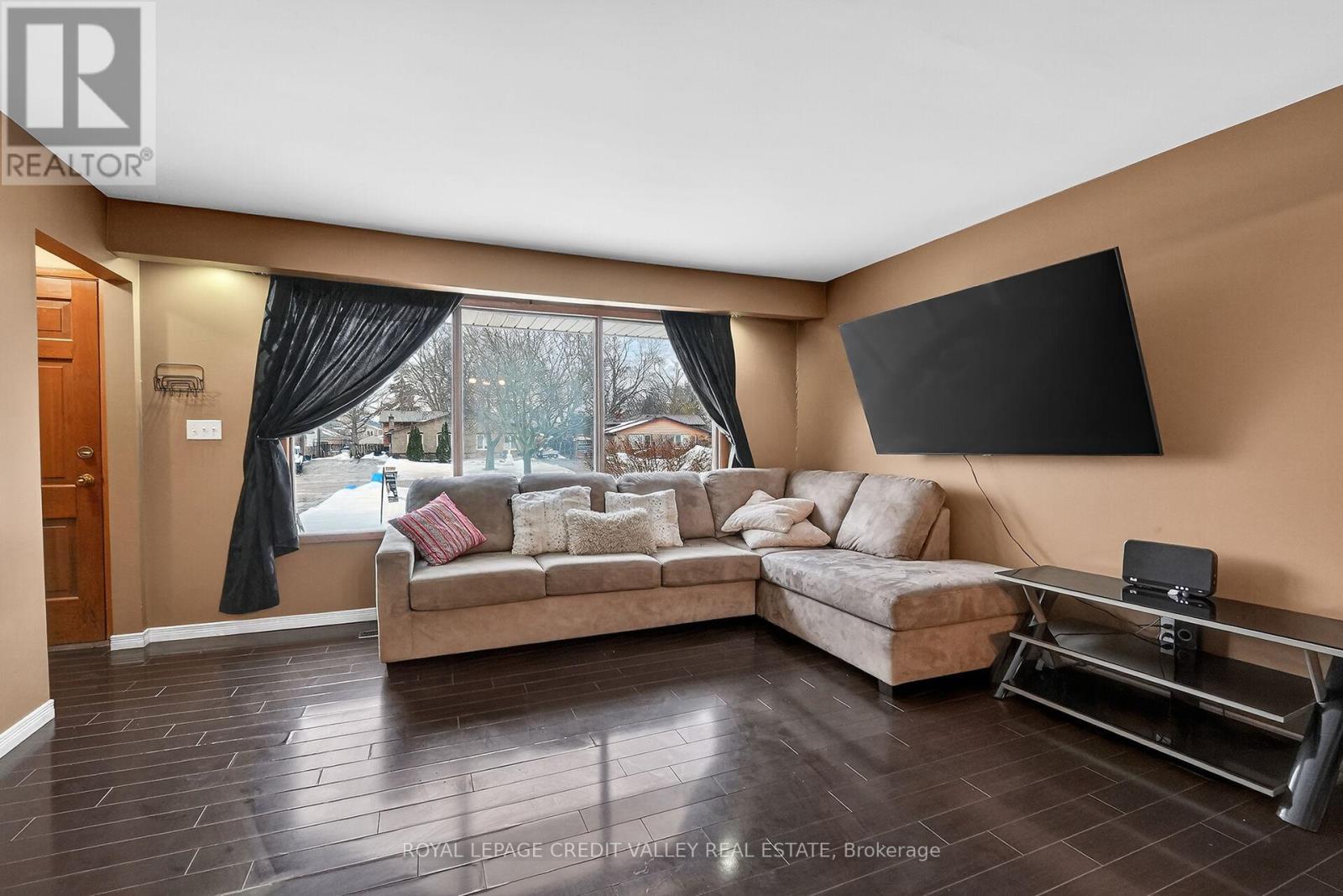 20 Nottingham Court, Welland, Ontario  L3C 5X5 - Photo 8 - X12801580