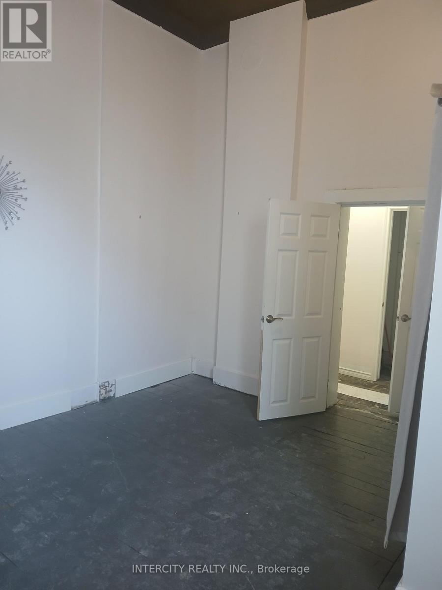 242 Division Street, Cobourg, Ontario  K9A 3P8 - Photo 4 - X12801620