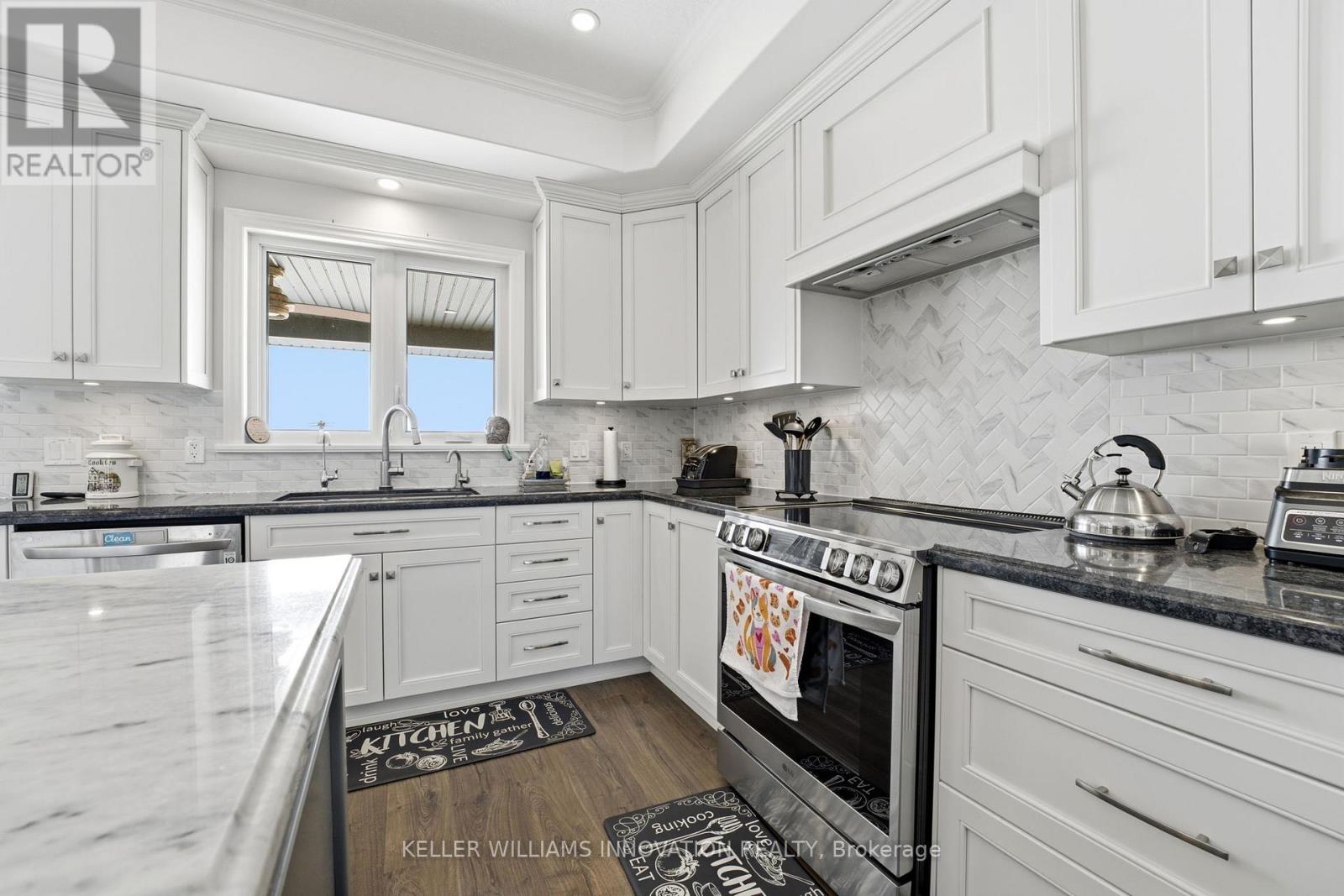 210 Krotz Street W, North Perth, Ontario  N4W 0E1 - Photo 13 - X12801654