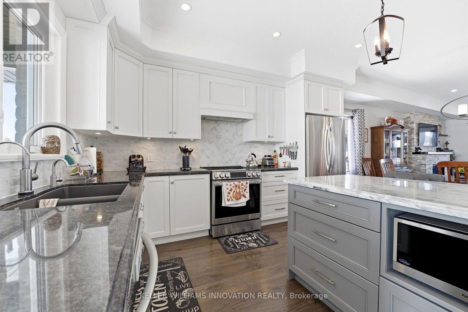 210 Krotz Street W, North Perth, Ontario  N4W 0E1 - Photo 3 - X12801654