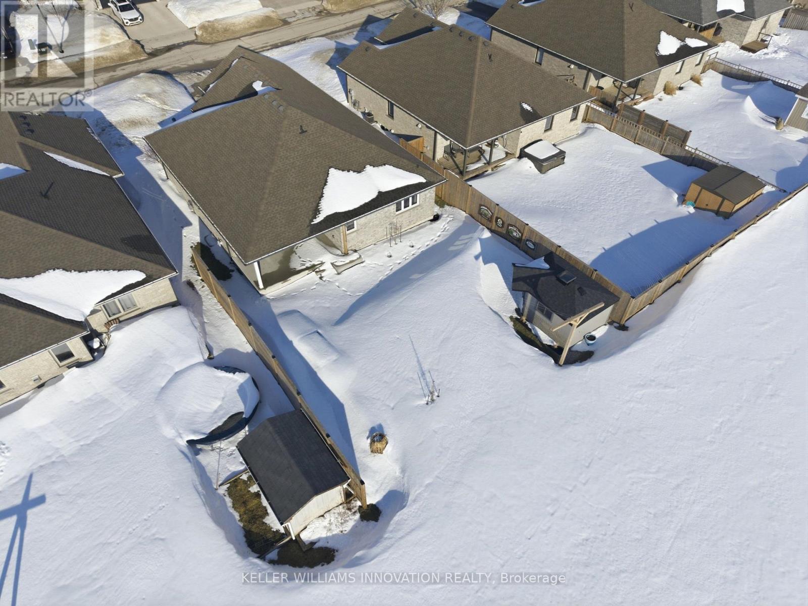 210 Krotz Street W, North Perth, Ontario  N4W 0E1 - Photo 7 - X12801654