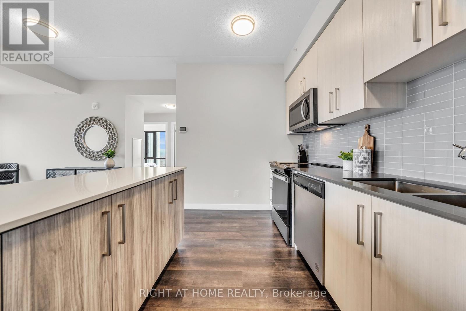 807 - 15 Queen Street S, Hamilton, Ontario  L8P 0C6 - Photo 16 - X12801696