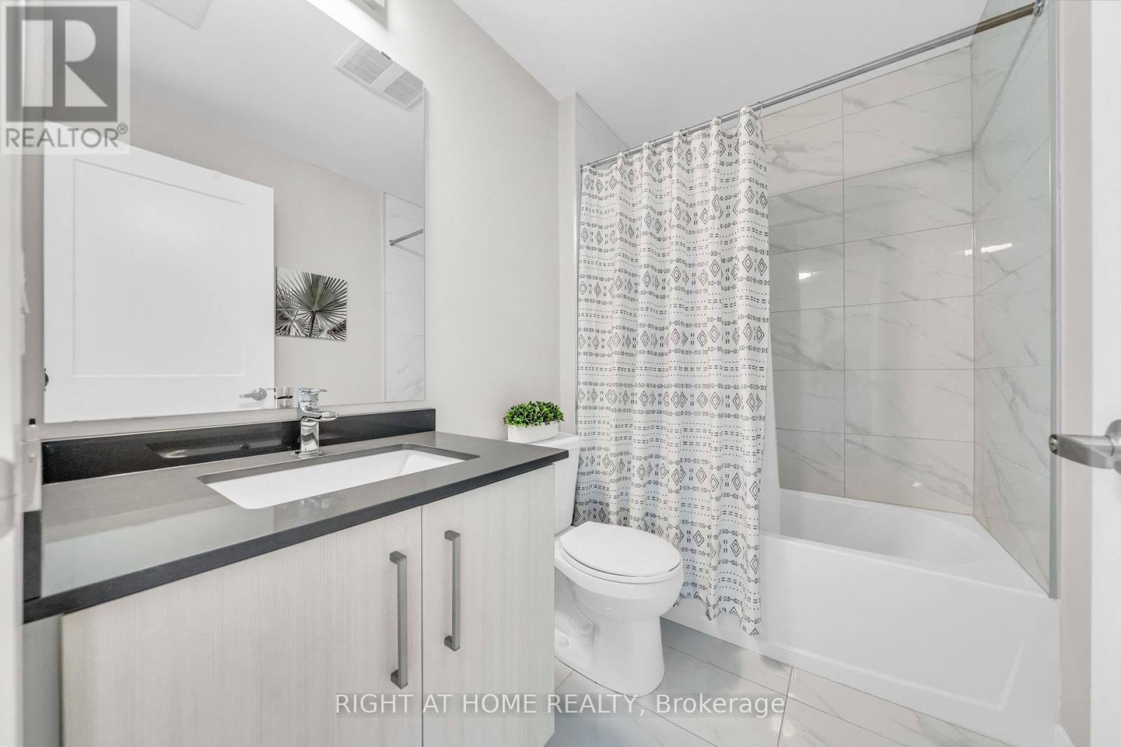 807 - 15 Queen Street S, Hamilton, Ontario  L8P 0C6 - Photo 27 - X12801696