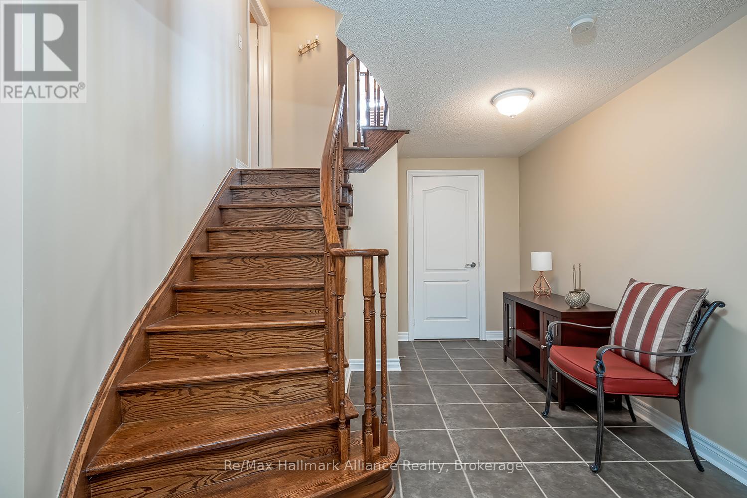 2489 Whistling Springs Crescent, Oakville, Ontario  L6M 5G3 - Photo 35 - W12801968