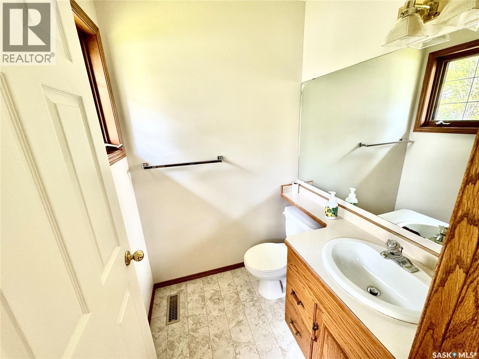 1118 Selo Place, Regina, Saskatchewan  S4S 3W9 - Photo 6 - SK019744