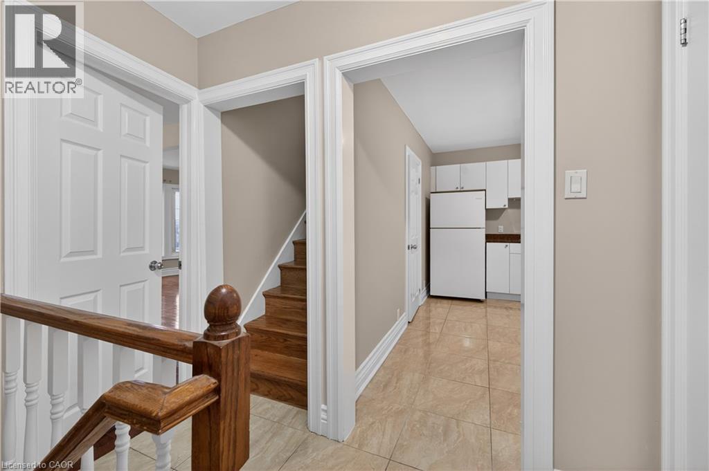 17 Sanford Avenue S Unit# 2, Hamilton, Ontario  L8M 2G4 - Photo 11 - 40806027