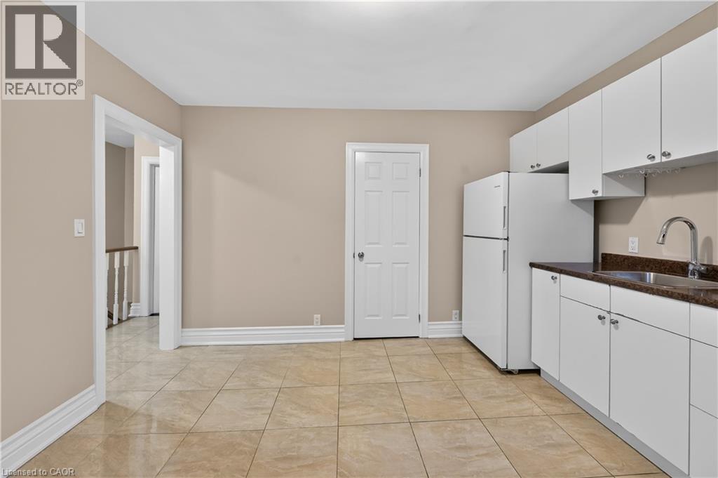 17 Sanford Avenue S Unit# 2, Hamilton, Ontario  L8M 2G4 - Photo 3 - 40806027