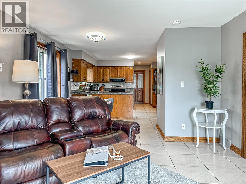 279 Chene, Tecumseh, Ontario  N8N 3H5 - Photo 16 - 26003526