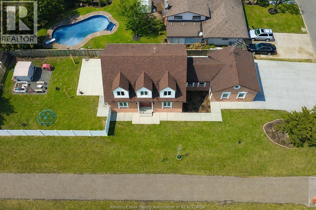 279 Chene, Tecumseh, Ontario  N8N 3H5 - Photo 3 - 26003526