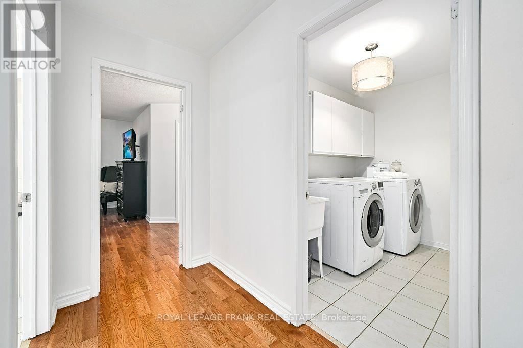 95 Harrongate Place, Whitby, Ontario  L1R 3E5 - Photo 13 - E12801980