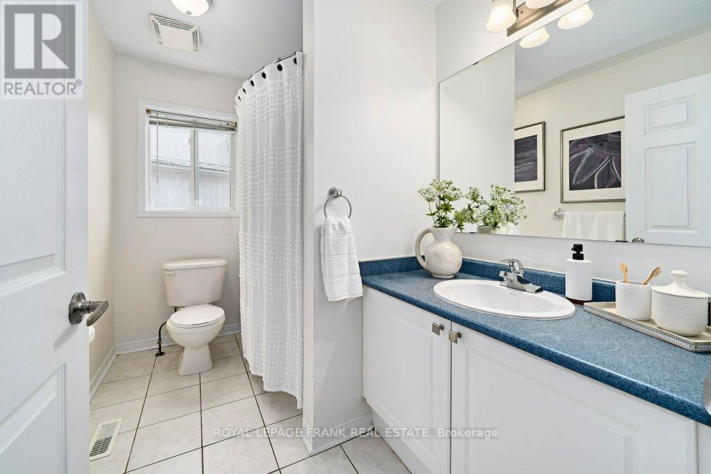 95 Harrongate Place, Whitby, Ontario  L1R 3E5 - Photo 14 - E12801980