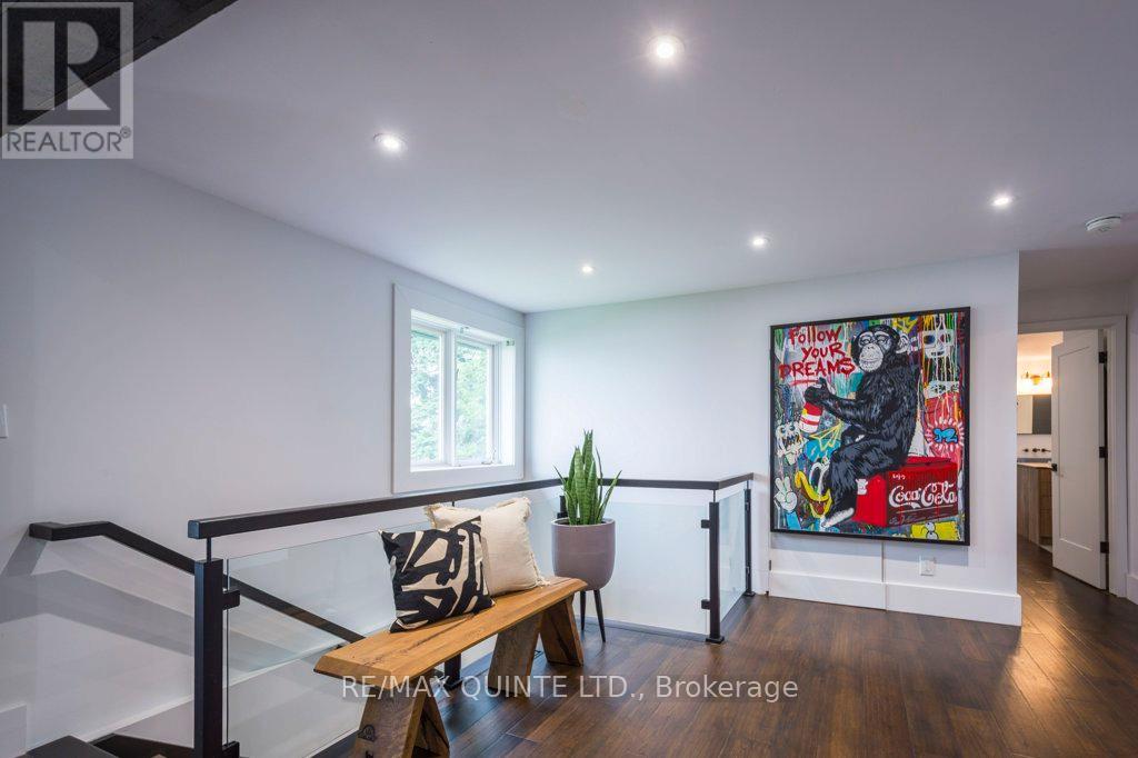 1190 County Rd 3 Road, Prince Edward County (Ameliasburg Ward), Ontario  K8N 4Z1 - Photo 21 - X12801842