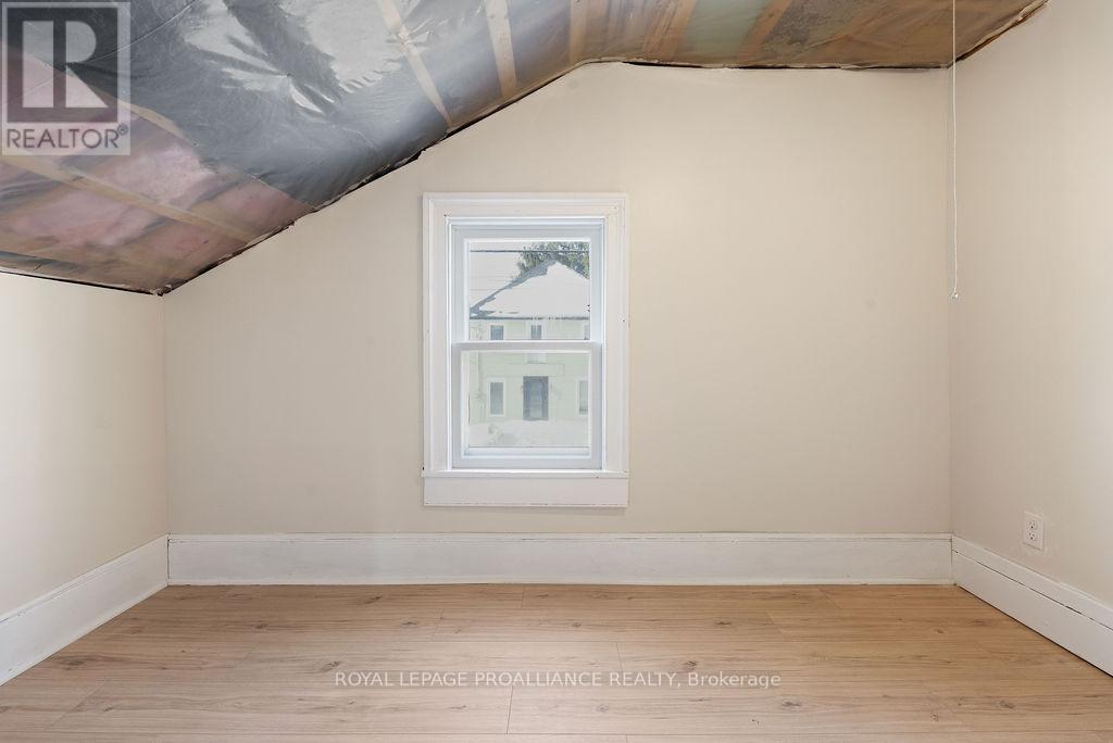 25 Thomas Street, Tweed (Hungerford (Twp)), Ontario  K0K 3H0 - Photo 27 - X12801932