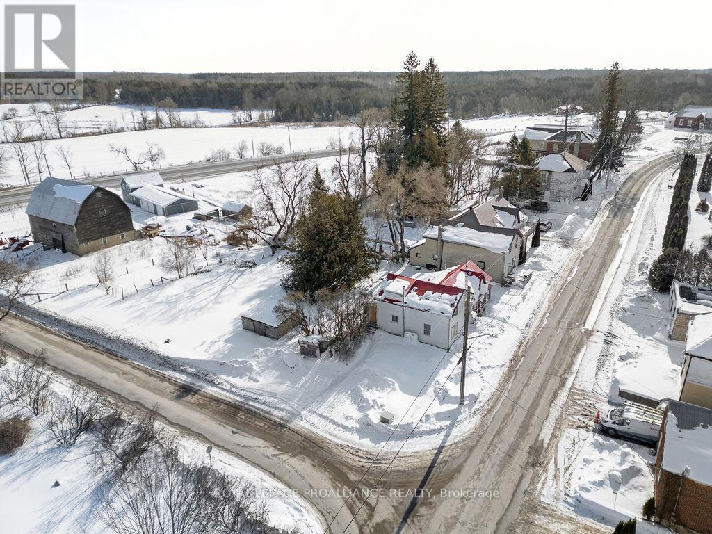 25 Thomas Street, Tweed (Hungerford (Twp)), Ontario  K0K 3H0 - Photo 32 - X12801932