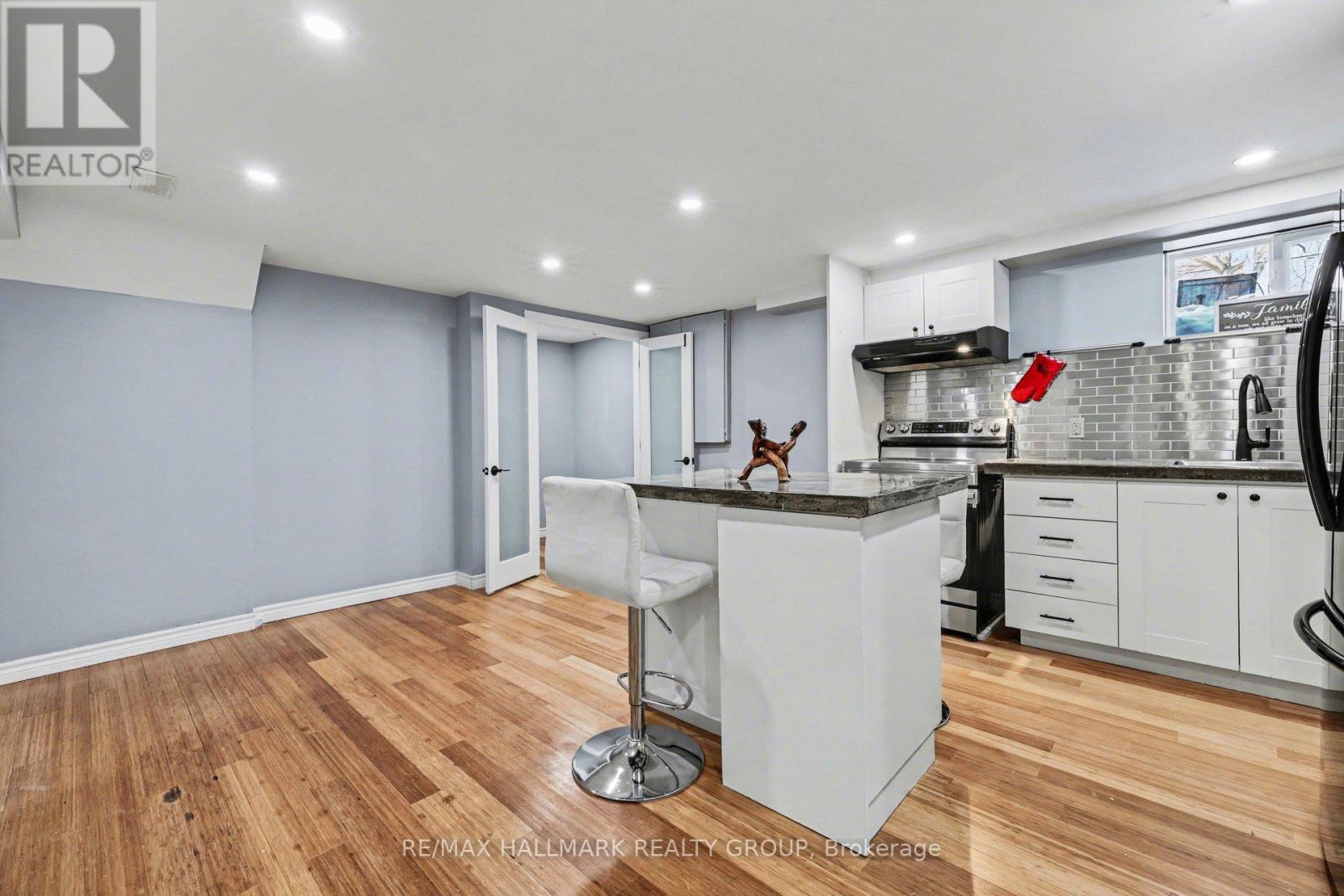 B - 1307 Vancouver Avenue, Ottawa, Ontario  K1V 6T8 - Photo 9 - X12801910