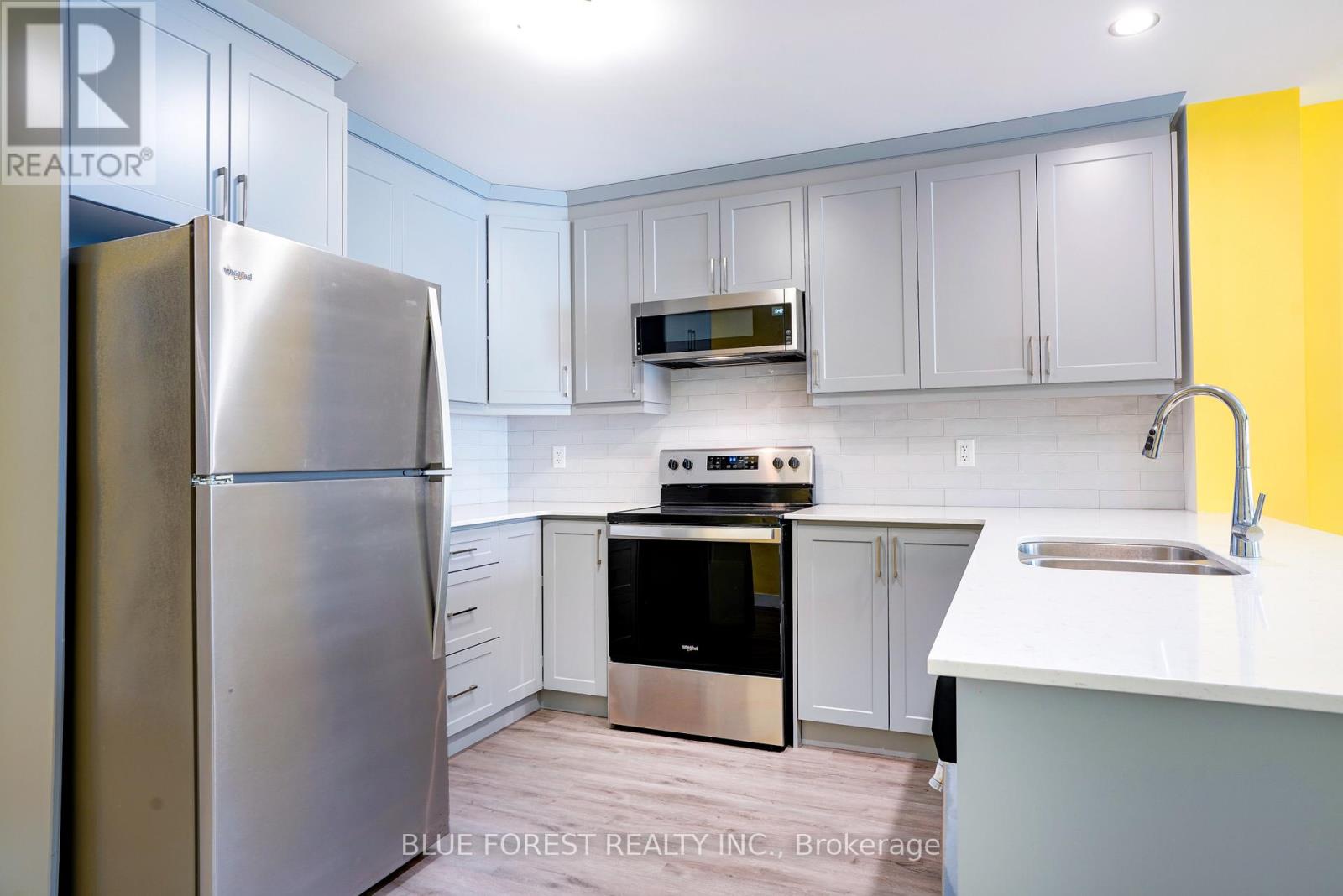 111 - 100 The Promenade, Central Elgin, Ontario  N5L 1C5 - Photo 10 - X12801852