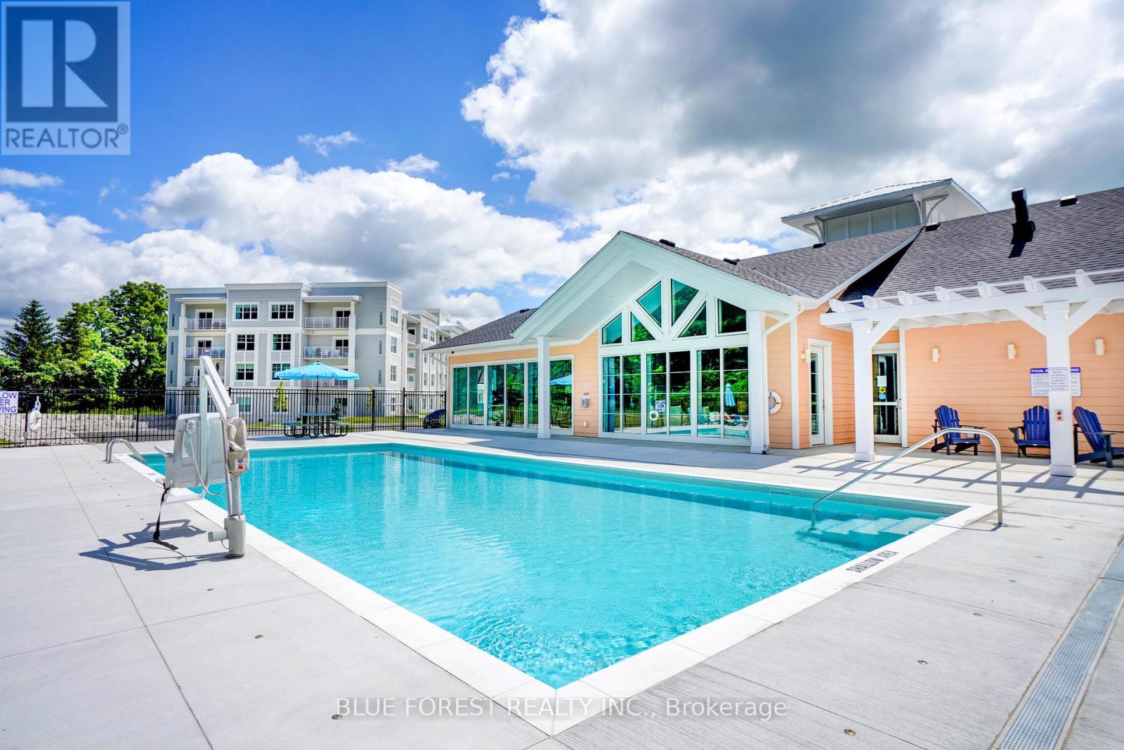 111 - 100 The Promenade, Central Elgin, Ontario  N5L 1C5 - Photo 2 - X12801852