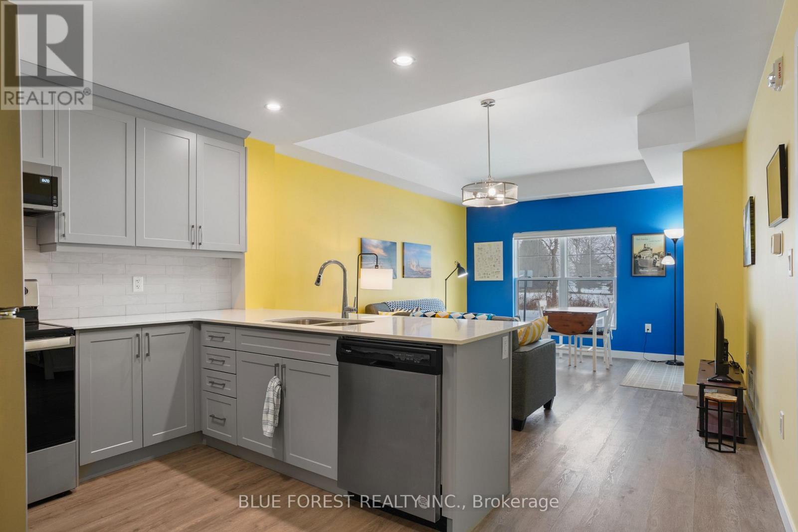 111 - 100 The Promenade, Central Elgin, Ontario  N5L 1C5 - Photo 6 - X12801852