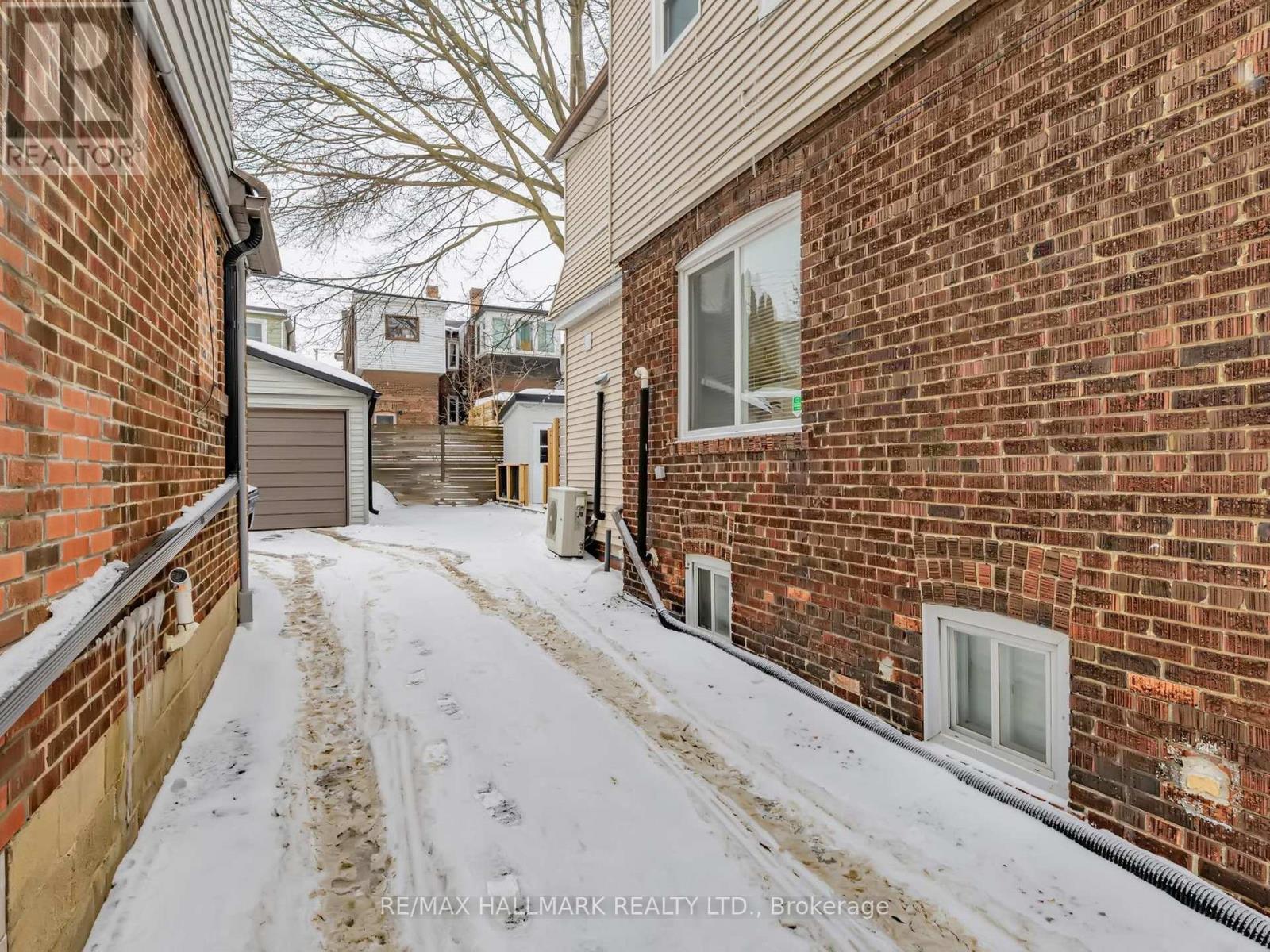 115 Hiltz Avenue, Toronto, Ontario  M4L 2N7 - Photo 47 - E12798460