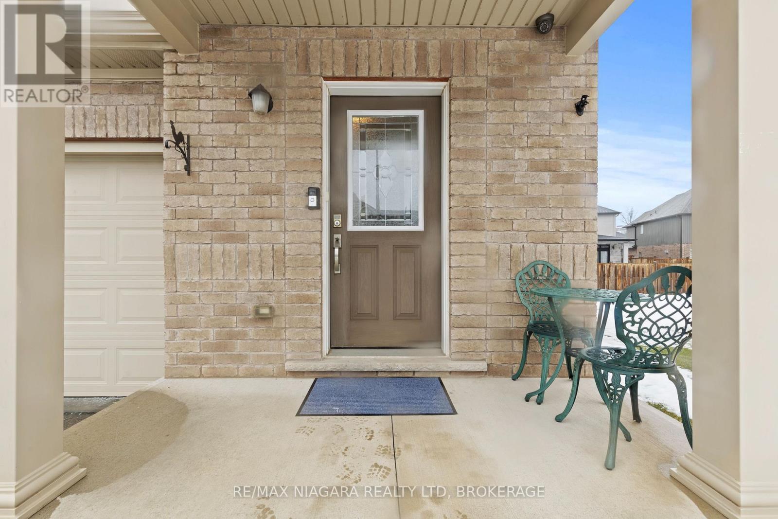 7728 Shaw Street, Niagara Falls (Oldfield), Ontario  L2G 7T3 - Photo 2 - X12801942