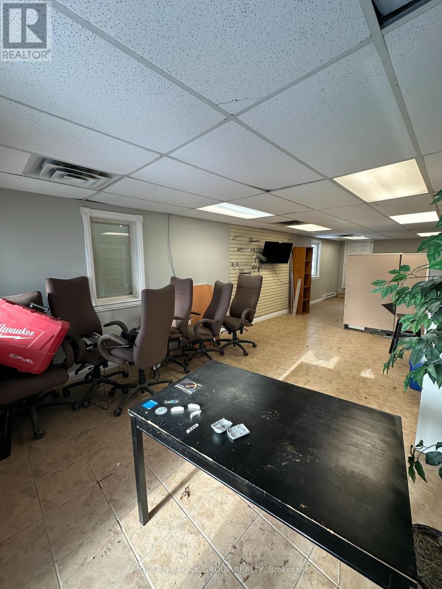 Unit C - 6679 Fourth Line Road, Ottawa, Ontario  K0A 2T0 - Photo 4 - X12801878