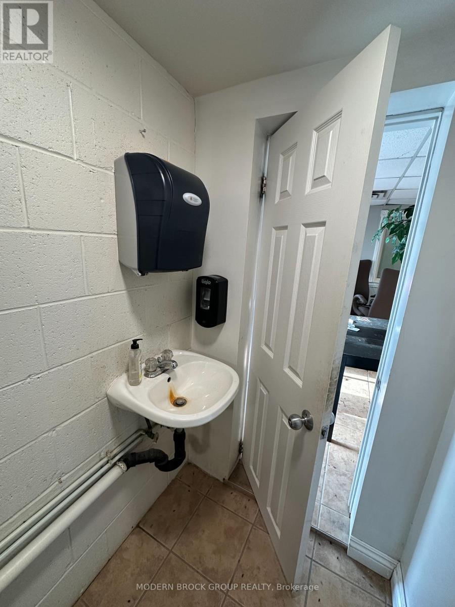 Unit C - 6679 Fourth Line Road, Ottawa, Ontario  K0A 2T0 - Photo 9 - X12801878