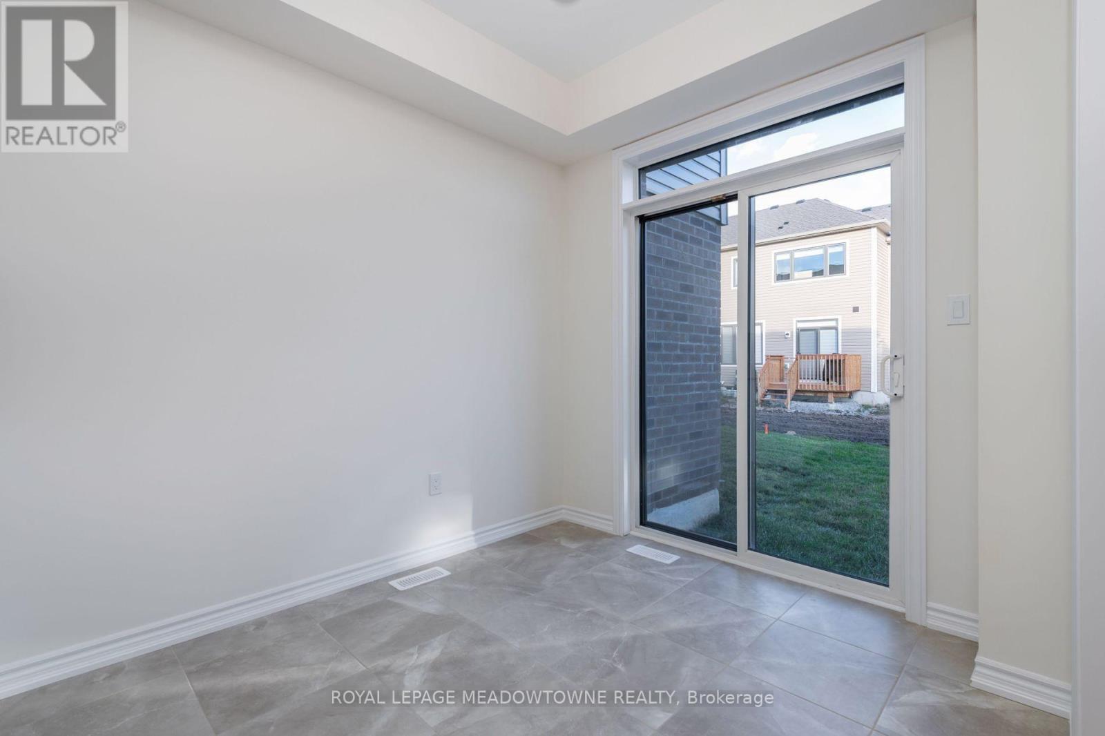 6 Prudhoe Terrace, Barrie, Ontario  L9S 2Z8 - Photo 14 - S12801810