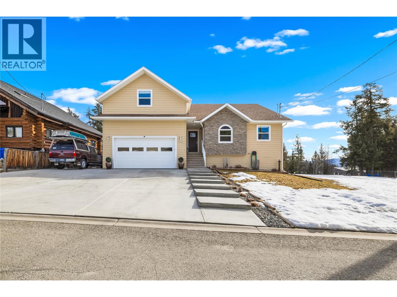 966 313th Drive, Kimberley, British Columbia  V1A 3G9 - Photo 1 - 10376172