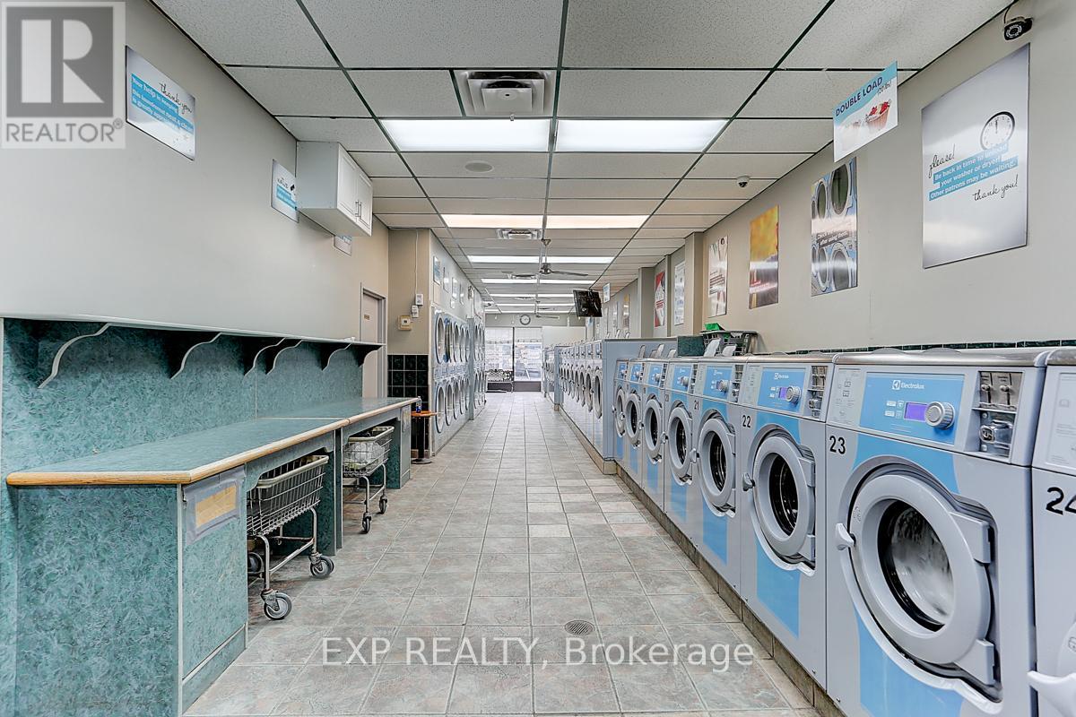 600 Parliament Street, Toronto, Ontario  M4X 1R2 - Photo 16 - C12712810