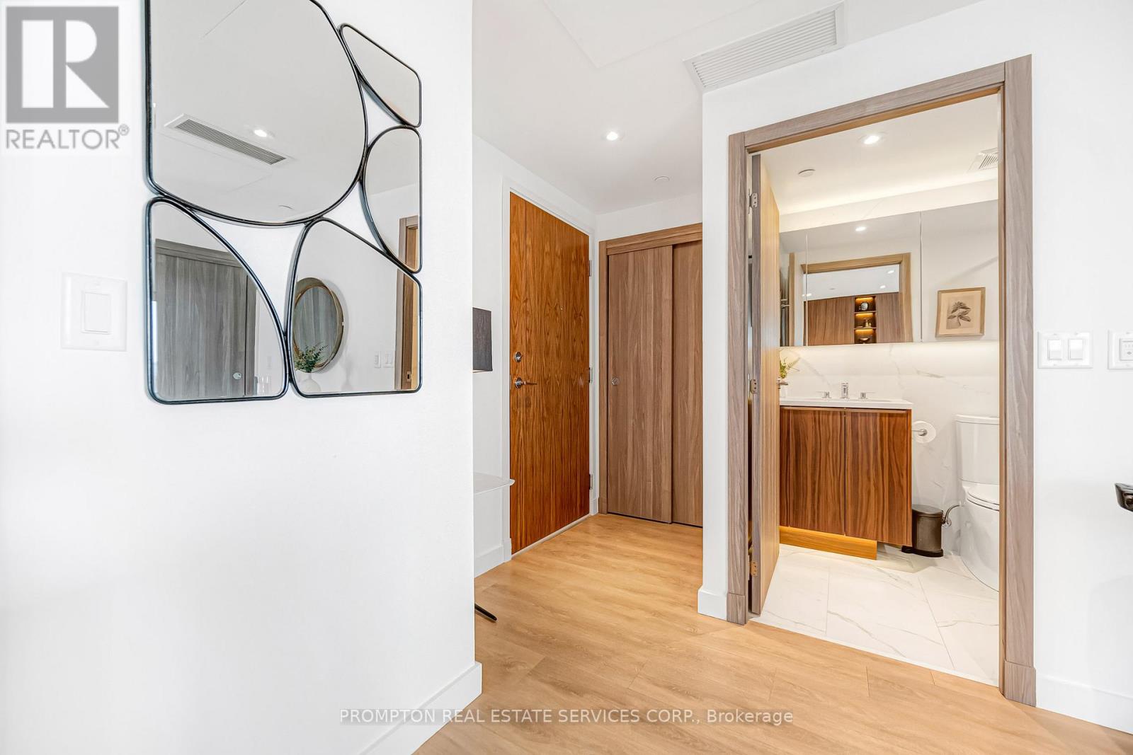 1803 - 25 Mcmahon Drive, Toronto, Ontario  M2K 0J1 - Photo 8 - C12801898