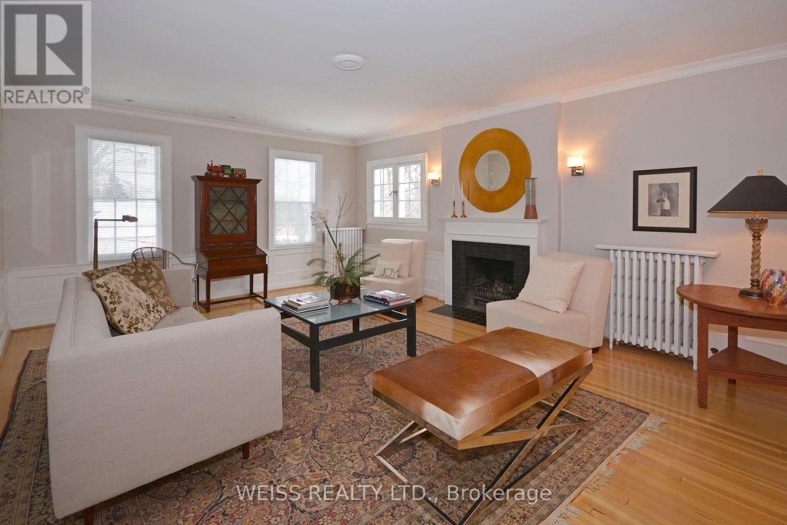 34 Edmund Avenue, Toronto, Ontario  M4V 1H3 - Photo 2 - C12801918