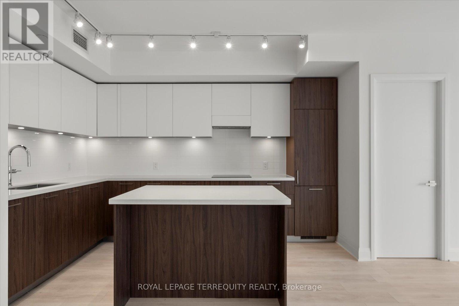 1406 - 33 Frederick Todd Way, Toronto, Ontario  M4G 0C9 - Photo 10 - C12801978