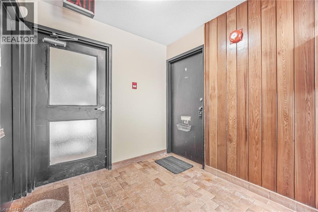 2035 South Millway, Mississauga, Ontario  L5L 1R7 - Photo 4 - 40806126