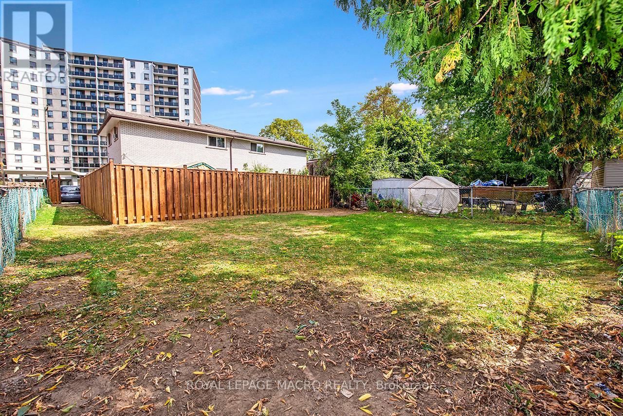 56 & 58 Delawana Drive, Hamilton, Ontario  L8E 1G4 - Photo 38 - X12784010