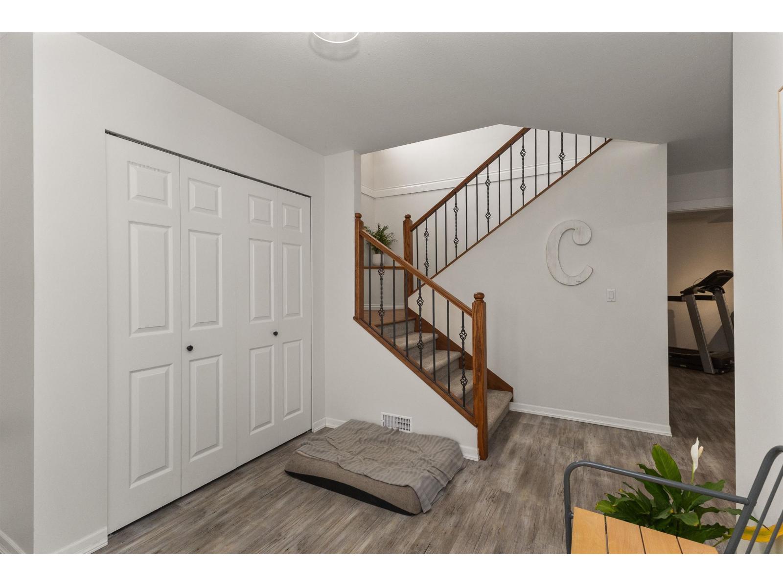 36185 Cassandra Drive, Abbotsford, British Columbia  V3G 2N6 - Photo 2 - R3090132