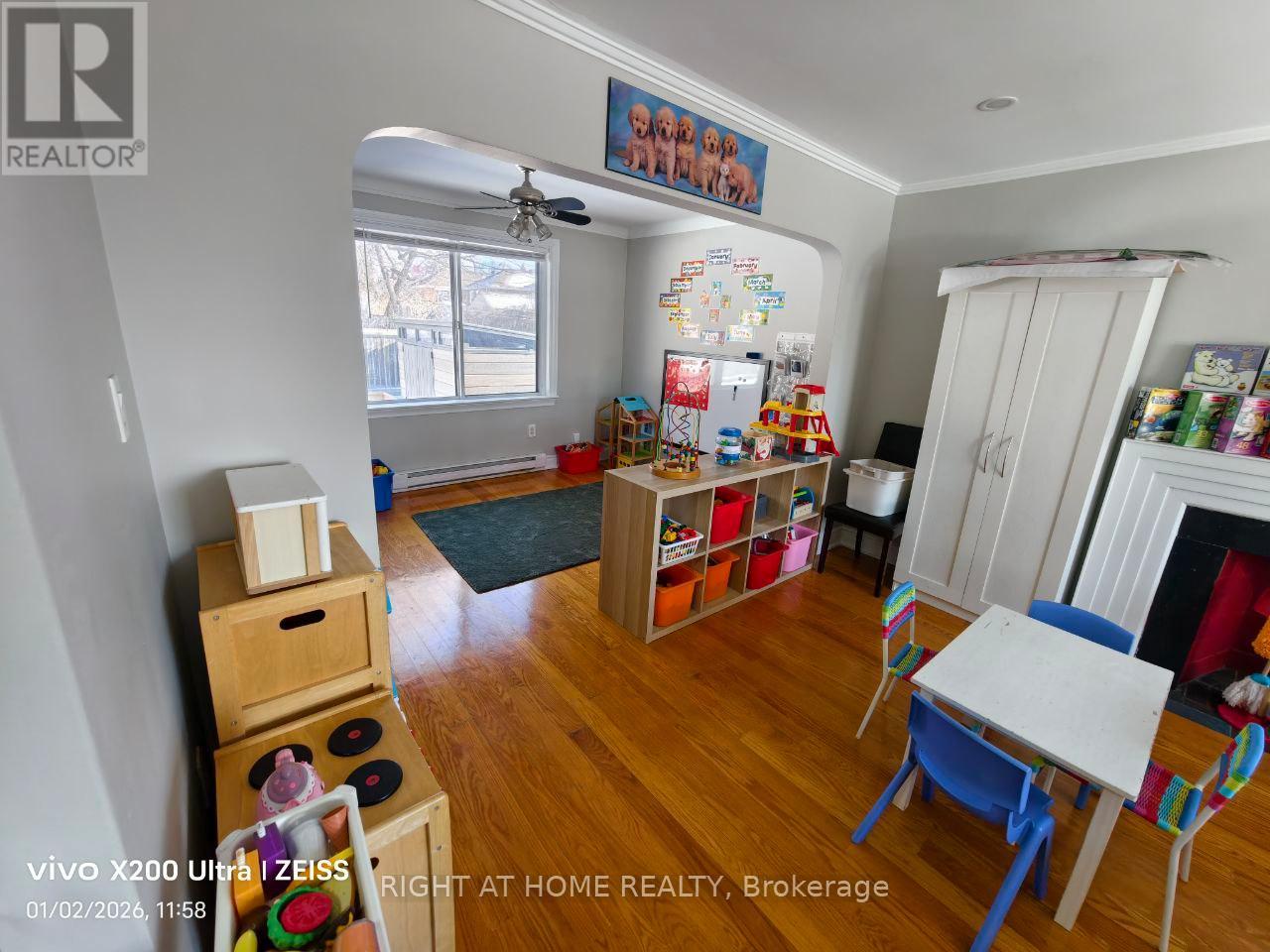 Upper Level - 1785 Victoria Pk Avenue, Toronto, Ontario  M1R 1T2 - Photo 3 - E12801988