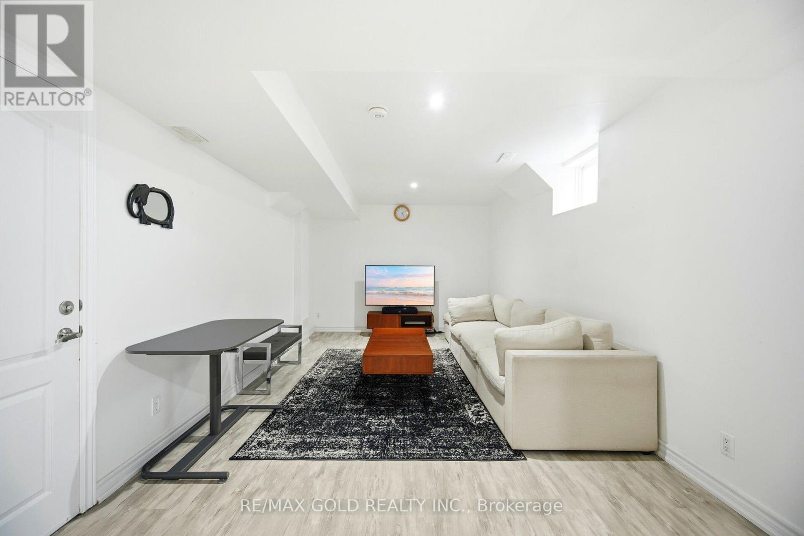 50 Long Meadow Road, Brampton, Ontario  L6P 1Z8 - Photo 32 - W12794356