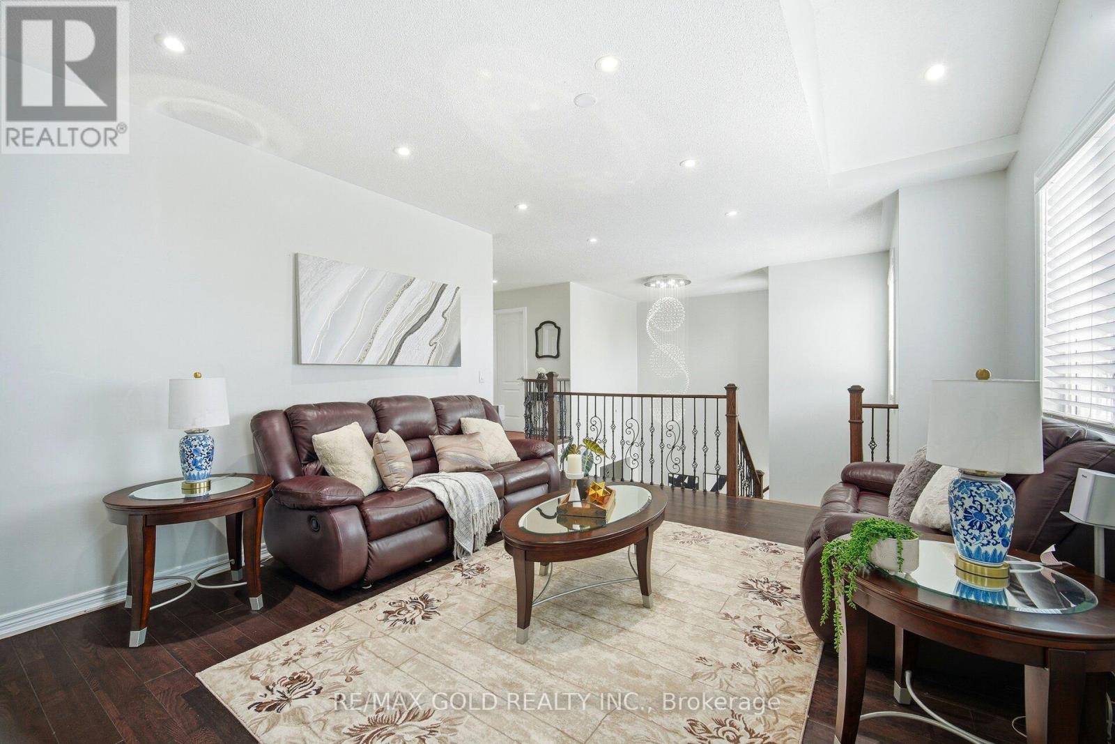 50 Long Meadow Road, Brampton, Ontario  L6P 1Z8 - Photo 17 - W12794356