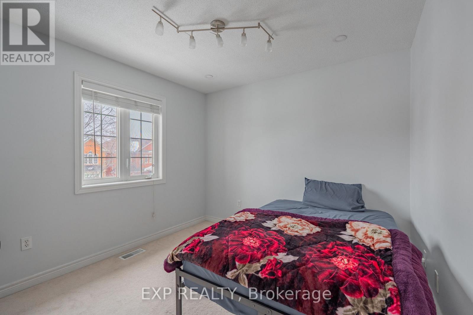 54 Delphinium Way, Brampton, Ontario  L7A 0N4 - Photo 37 - W12798898