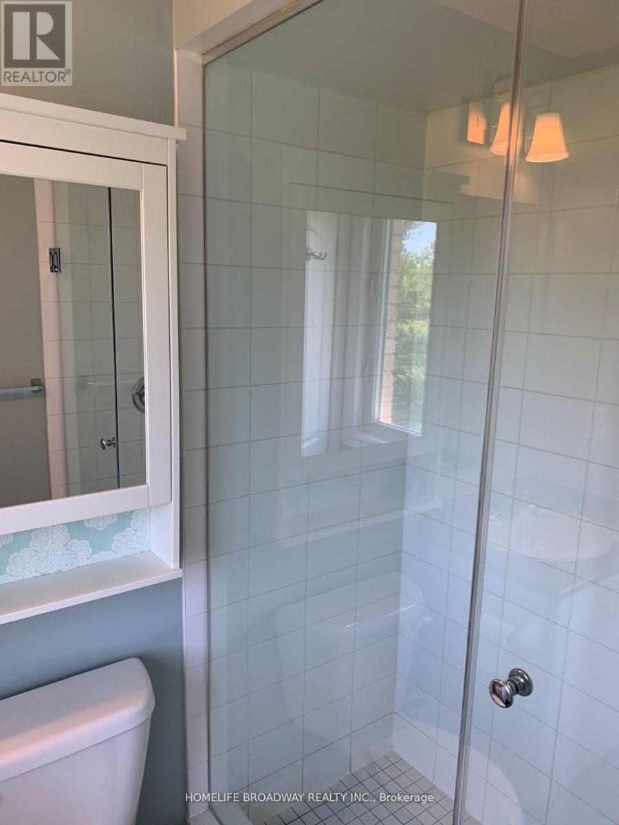 720 Wendy Culbert Crescent, Newmarket, Ontario  L3X 0A4 - Photo 16 - N12801870